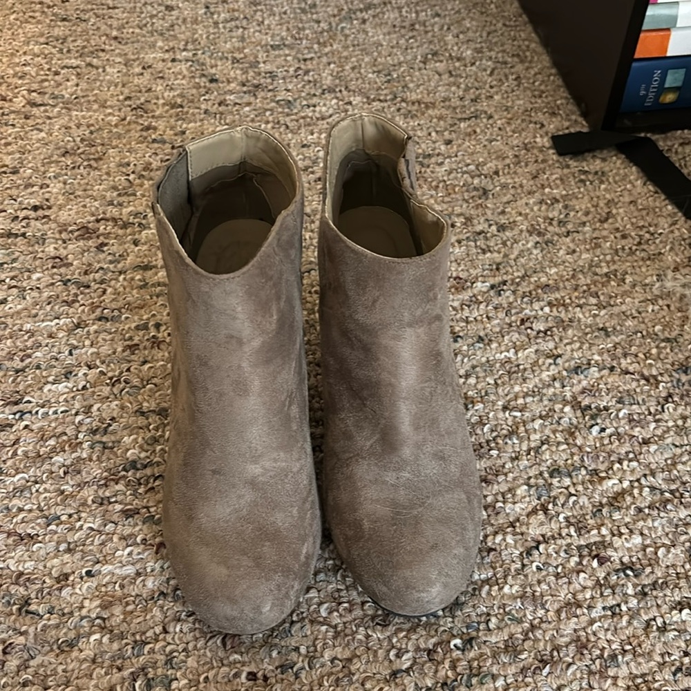 Tan booties - Picture 2 of 2